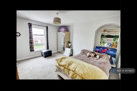 2 bedroom terraced house to rent - Photo 5
