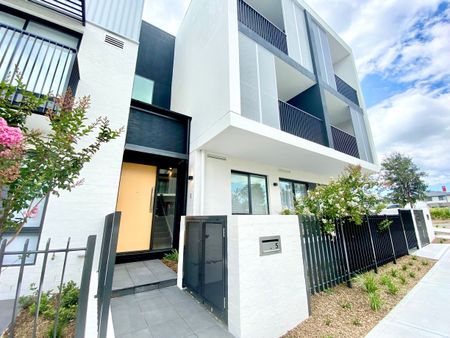 Near New Tri-Level Energy Efficient Home - Photo 3