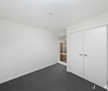 Spacious 4-Bedroom Family Home in Harpley Estate - Photo 3