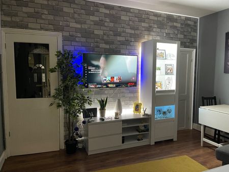 Room in a Shared House, Radstock Road, RG1 - Photo 2