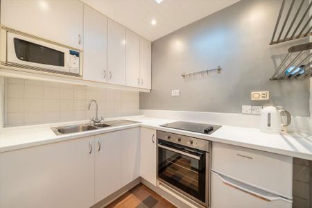 1 bedroom flat to rent - Photo 4