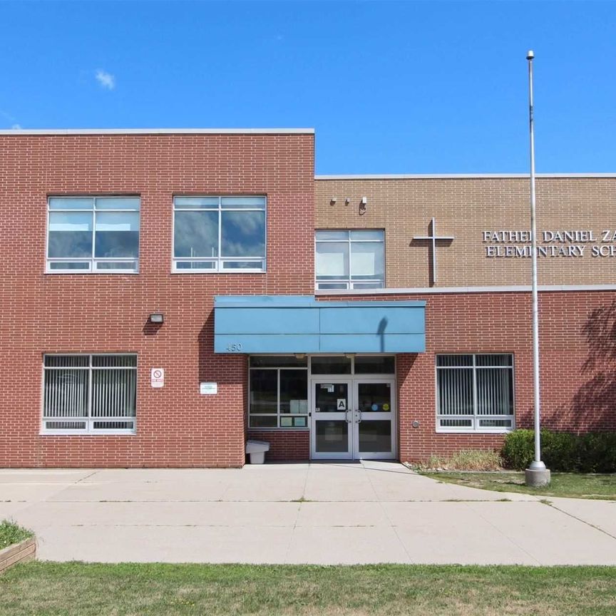 For Lease - 754 Neighbourhood Circle Unit# 2, Mississauga, Ontario - Photo 1