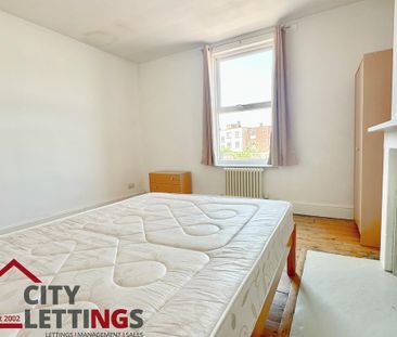 4 bedroom end of terrace house to rent - Photo 6