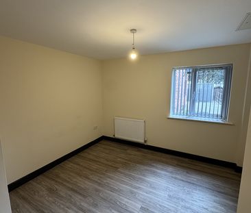 1 Bed Flat, Burgess Road, LE2 - Photo 4