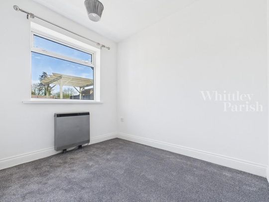 3 bedroom detached bungalow to rent - Photo 1