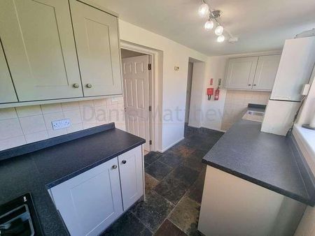 Easterly Close, Brackla, Bridgend, Bridgend County, CF31 - Photo 4