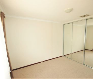 ** YOUR LITTLE WORLD! ** - Photo 1