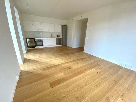 3 værelses – Roesskovsvej 24 E, 1. mf – Odense V - Foto 3