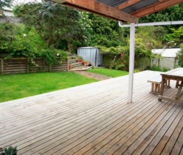 16 Hawthorn Avenue, Mornington - Photo 2