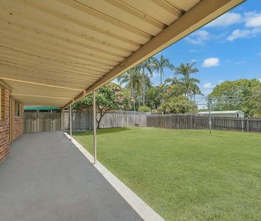 Comfortable Living in a Quiet, Leafy Street - Photo 1