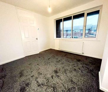 Hatfield Close, St. Helens, WA9 - Photo 2