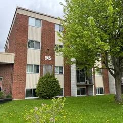 1 room apartment of 76m² in Sherbrooke - Photo 2