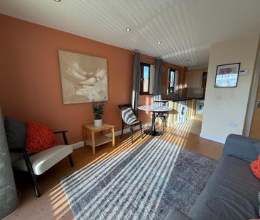 Unit 3, 1 Scotts Mews, Upper Newtownards Road, Belfast, BT4 3JX - Photo 1