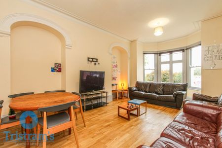 9 bed Semi-Detached House for Rent - Photo 4