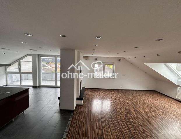 Moderne 4-Zimmer-Dachgeschosswohnung mit Luxus-Ausstattung, Balkon & Weitblick - Foto 1