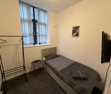 2 bedroom apartment to rent - Photo 3