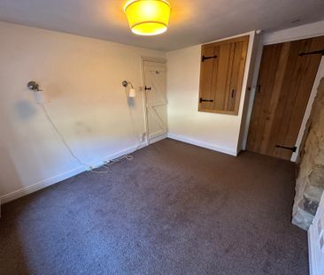 Pond Cottages - Photo 6