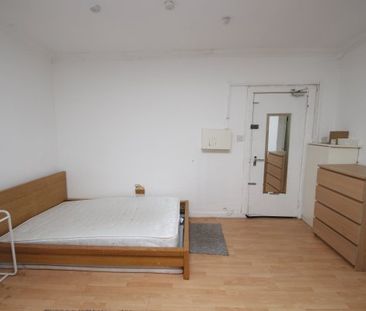 Oakfield Avenue, Glasgow, G12 - Photo 3