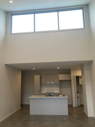 Top floor unit - Photo 1