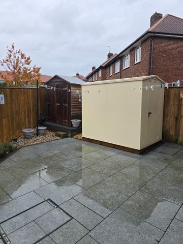 2 bedroom semi-detached house to rent - Photo 3