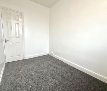 Smithies Lane, Barnsley, S71 1QW - Photo 1