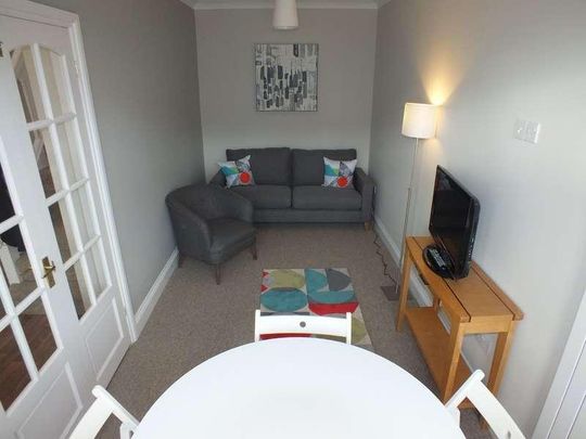 Chiltern Crescent, Reading, RG6 - Photo 1