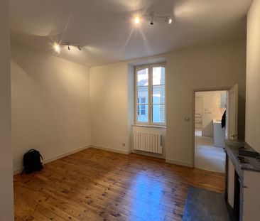 Location Appartement 1 pièce 35m² - Photo 2