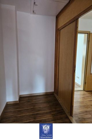 Individuelle und moderne Familienwohnung mit groÃem Balkon unterm Dach! - Photo 2