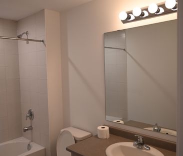 For Lease - 15 Kneeshaw Drive Unit# 115, Barrie, Ontario - Photo 6