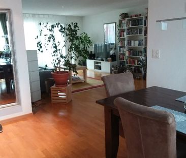 Helle 4½-Zimmer-Terassewohnung mit grossem Südbalkon und eigener Wa... - Photo 3