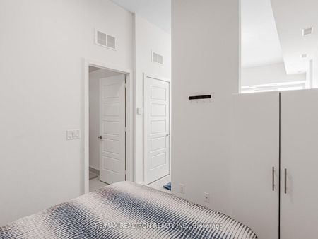 For Lease - 317 Broward Way Unit# 114, Innisfil, Ontario - Photo 2