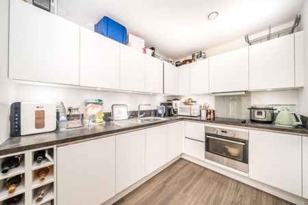 1 bedroom flat to rent - Photo 4