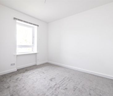 3 bedroom apartment to rent - Photo 5