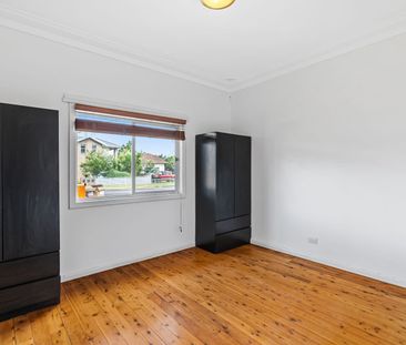 Great Family Home! - Photo 1