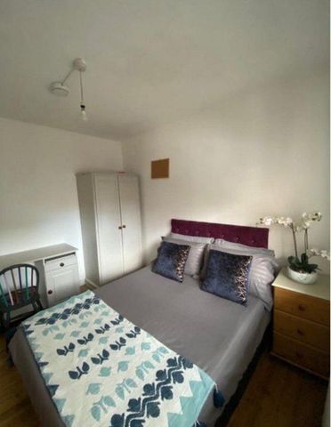 4 bedroom flat to rent - Photo 4