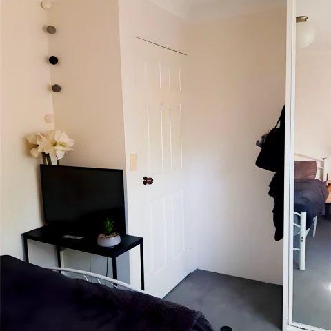 122 Todman Avenue, Sydney - Photo 1