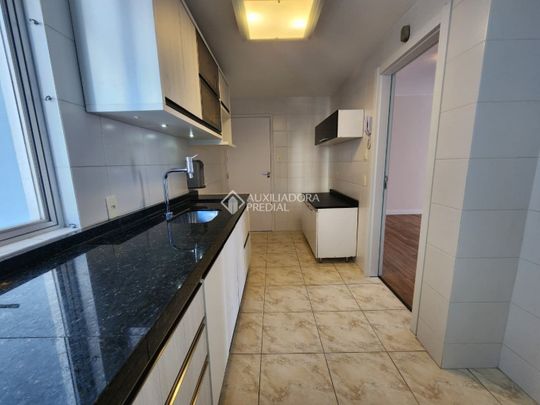 Apartamento com 3 quartos e 107m² para alugar em Centro, Florianópolis. - Photo 1