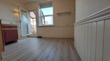 South Terrace - Photo 5