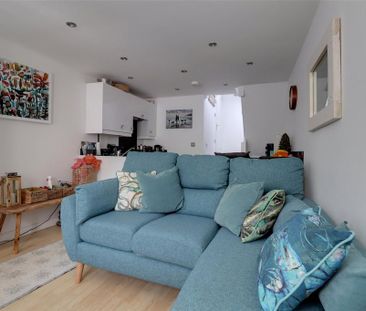 1 bedroom end of terrace house to rent - Photo 2