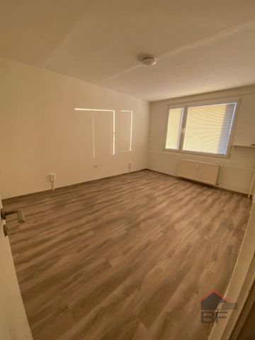 Pronájem bytu 2+1 54 m² - Фото 3