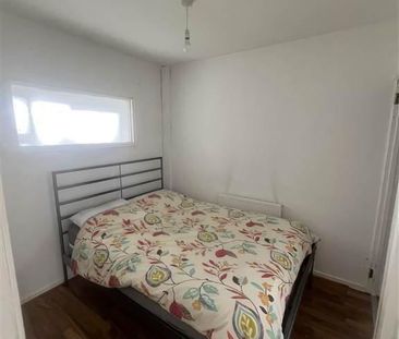 32 Skipperstone Avenue, Bangor, BT19 7HT - Photo 4