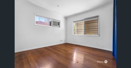 Comfort, Space and a Pool—Everything You Need - Photo 3