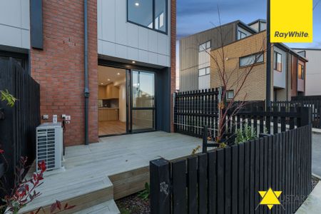 Prime Corner Unit with Extra Light - Enquire Now for a Viewing! - Photo 4