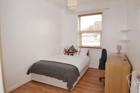 5 bedroom terraced house to rent - Photo 3