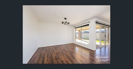 FAMILY HOME - FAMILY LOCATION - Photo 3