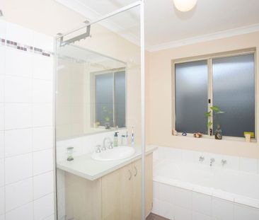 16 Kingaroy Drive, Baldivis WA 6171 - House For Rent - $615 | Domain - Photo 1