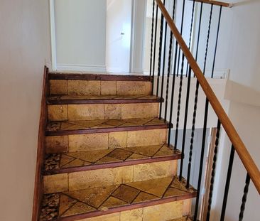 For Lease - 44 Rotherglen (Main) Court, Brampton, Ontario - Photo 4