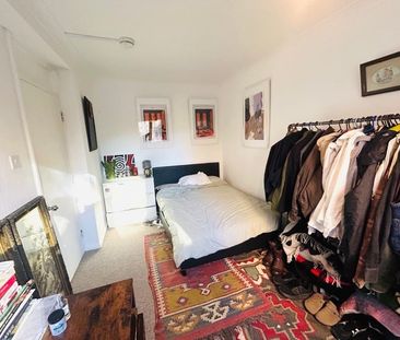 7 Bed Terraced House, Alloa Road, SE8 - Photo 5