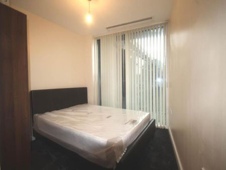 2 bedroom flat to rent - Photo 4