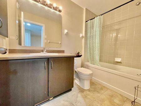 For Lease - 359 Kingbrook Drive, Kanata, Ontario - Photo 2